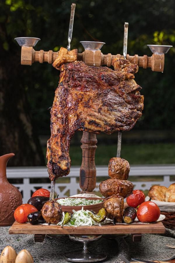 Sultan Makan Cuxuryurd Luaran gambar