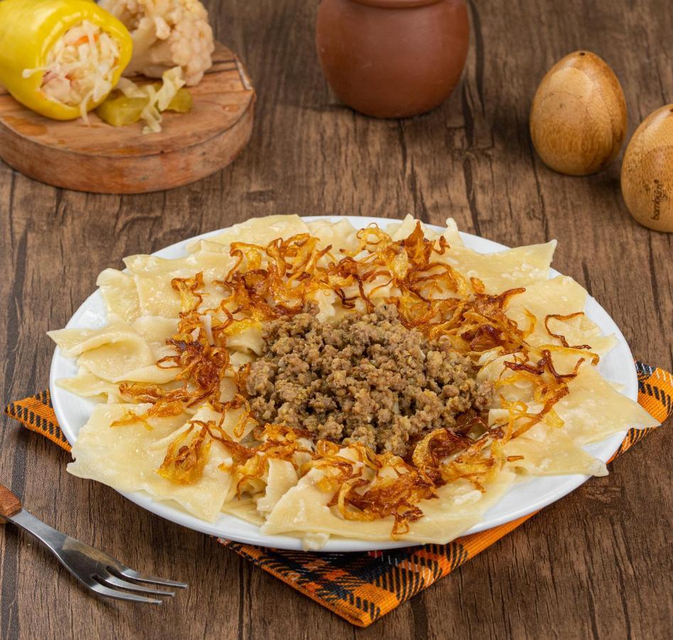 Sultan Makan Cuxuryurd Luaran gambar