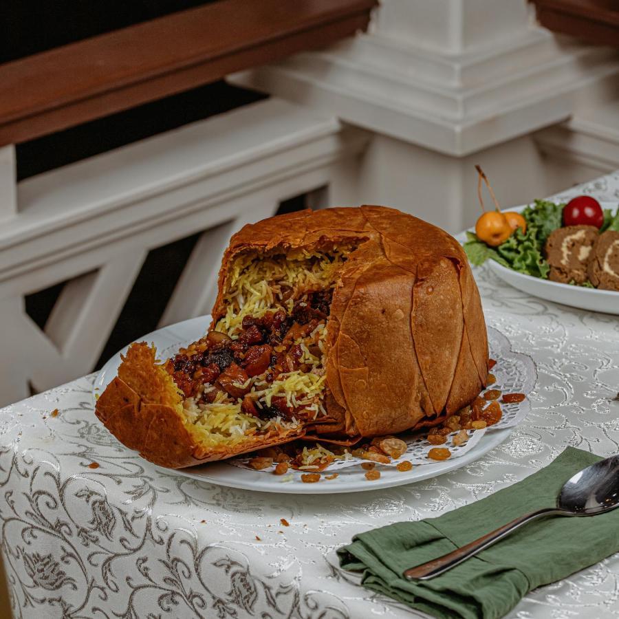 Sultan Makan Cuxuryurd Luaran gambar